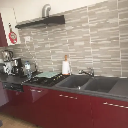 Сasa de vacaciones Gites Les Grillons *